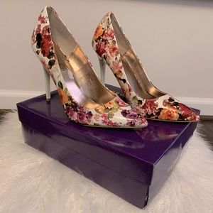 Madden Girl Foral Print Stiletto Pumps